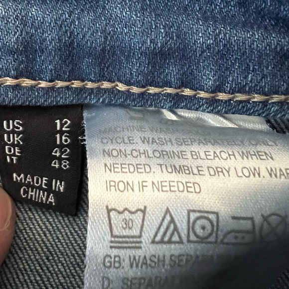 Susan Graver straight ankle jean with frayed hem - Picture 4 of 11